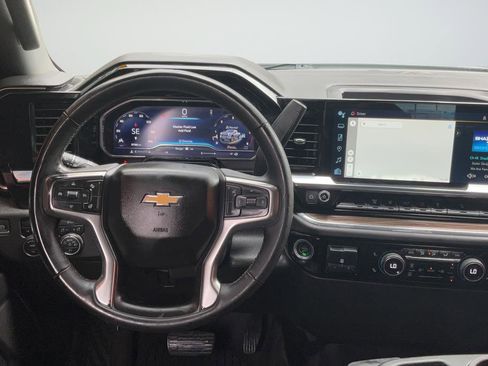 Used 2024 Chevrolet Silverado 2500 LT AWD/4WD image 13