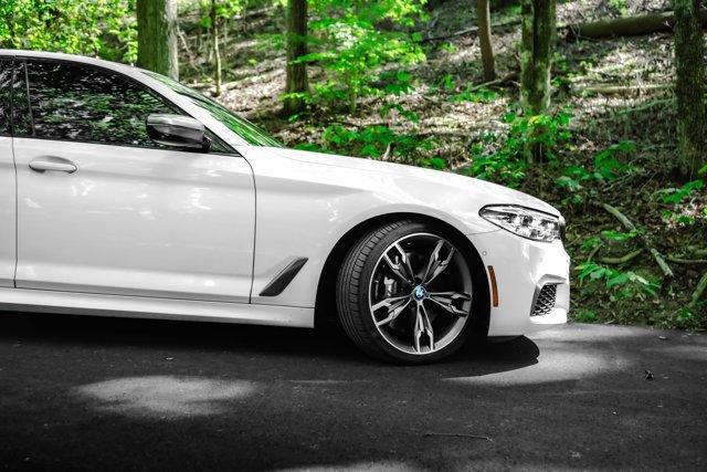 Used 2020 BMW M550i xDrive w/ Dynamic Handling Package AWD/4WD image 8