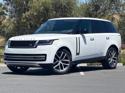 Used 2025 Land Rover Range Rover SE