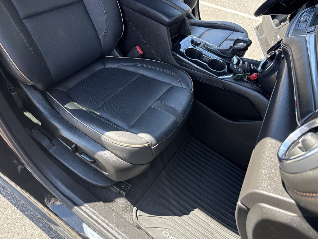 Used 2020 Chevrolet Blazer Premier w/ Driver Confidence II Package FWD image 35