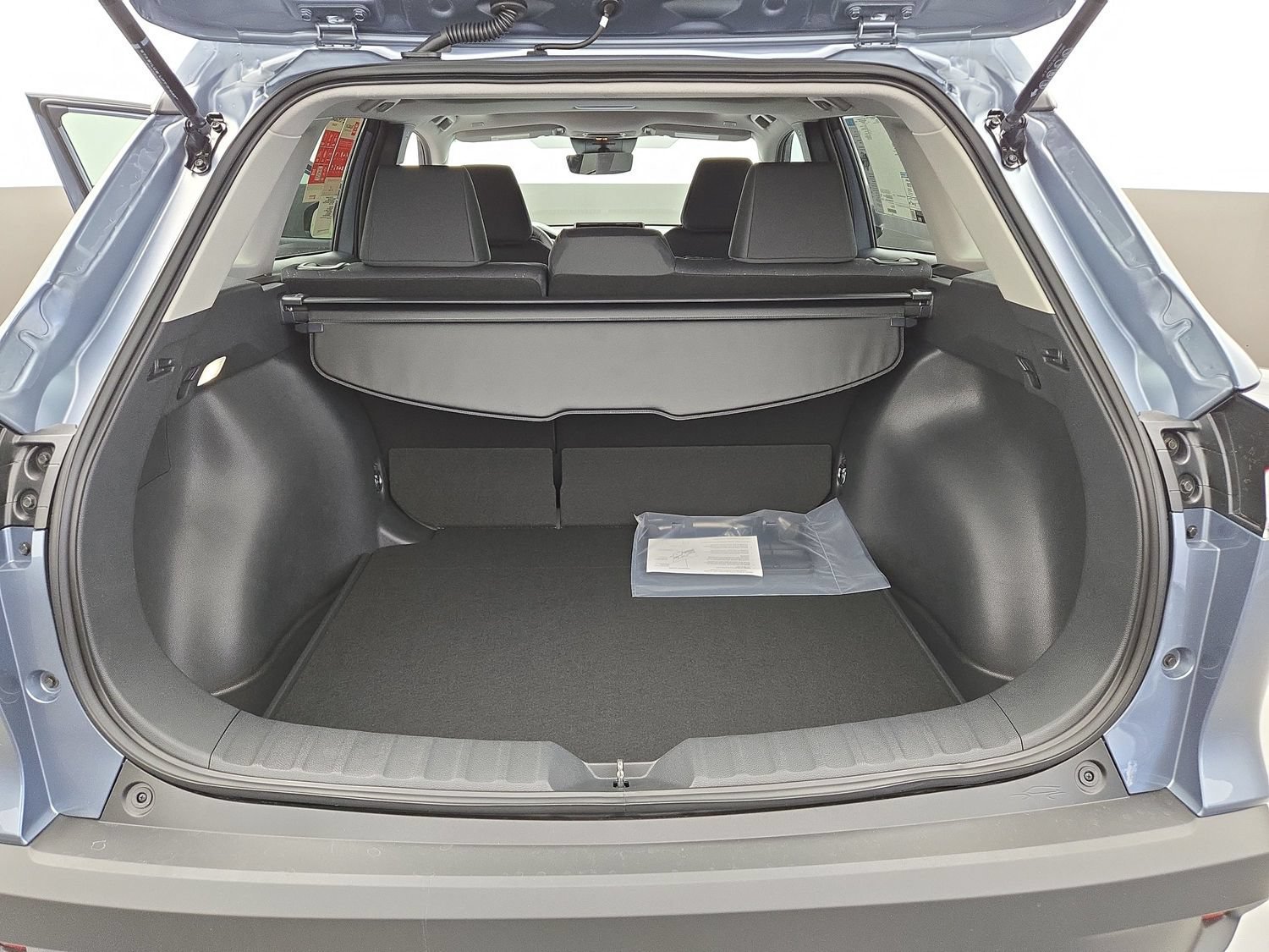 New 2026 Toyota Corolla Cross LE w/ Moonroof Package FWD image 29