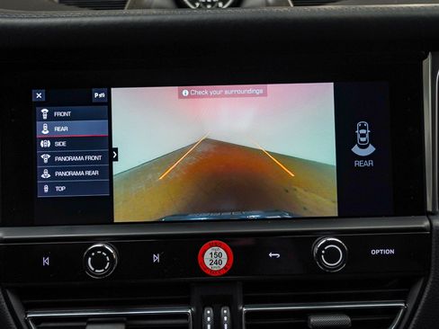 Used 2022 Porsche Macan S image 30