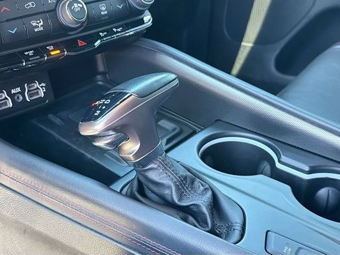 Used 2024 Dodge Durango R/T AWD/4WD image 17