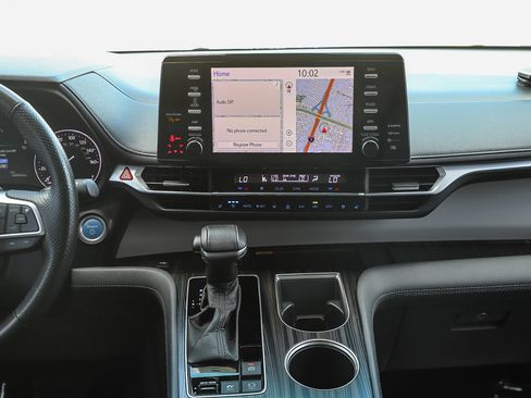 Certified 2023 Toyota Sienna Limited AWD/4WD image 13
