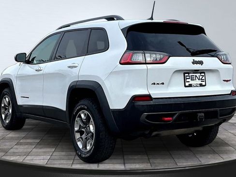 Used 2019 Jeep Cherokee Trailhawk w/ Cold Weather Group AWD/4WD image 4