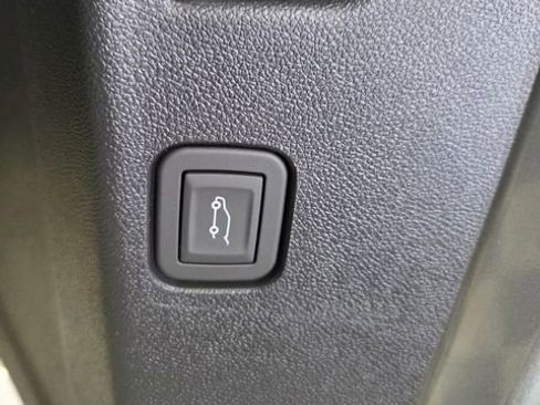 New 2026 Chevrolet Traverse LT w/ LPO, Floor Liner Package FWD image 14