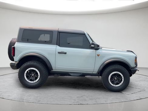 Used 2024 Ford Bronco Badlands w/ Sasquatch Package AWD/4WD image 5