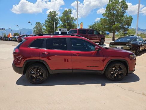 Used 2021 Jeep Cherokee Latitude Plus FWD image 4