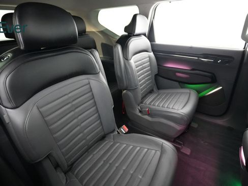 Used 2024 Kia EV9 Land AWD/4WD image 5