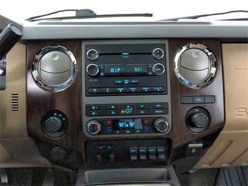 Used 2011 Ford F450 Lariat image 32