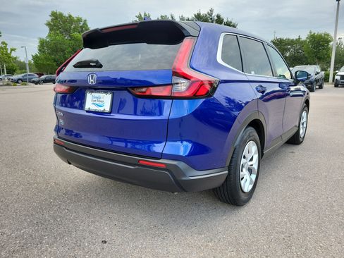 Used 2025 Honda CR-V LX image 6