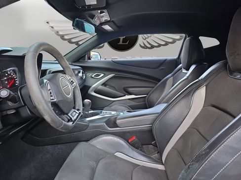 Used 2021 Chevrolet Camaro SS image 9