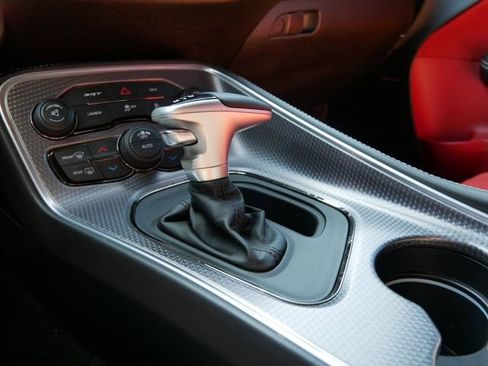 Used 2015 Dodge Challenger SRT Hellcat image 22