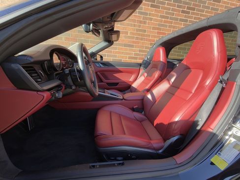 Certified 2021 Porsche 911 Targa 4S image 5