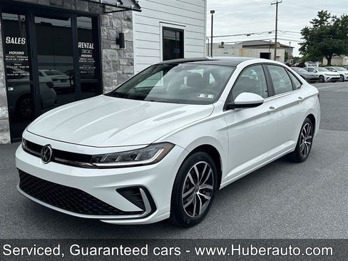 Used 2026 Volkswagen Jetta SE FWD image 3