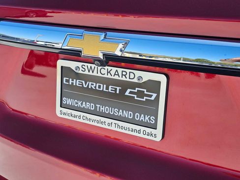Used 2023 Chevrolet Traverse LT FWD image 14