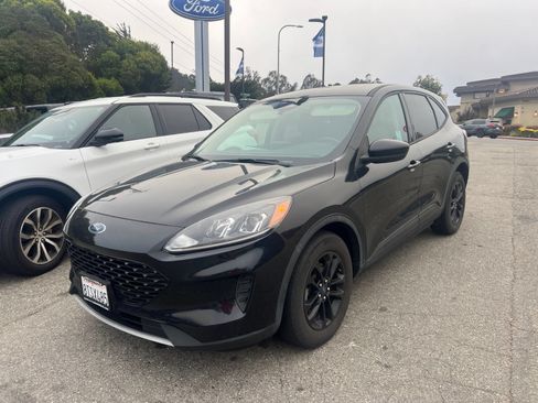 Used 2020 Ford Escape SE Sport FWD image 4
