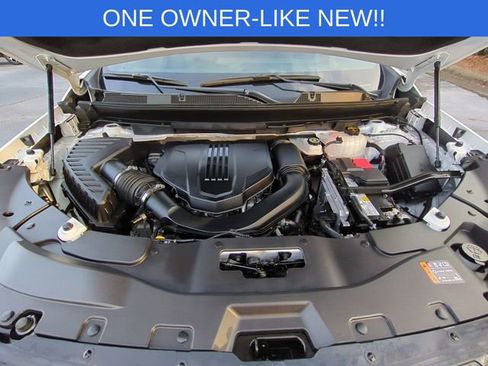 Used 2025 Chevrolet Traverse High Country image 39