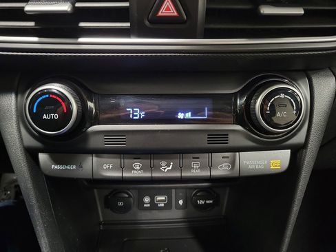 Used 2020 Hyundai Kona Limited image 19