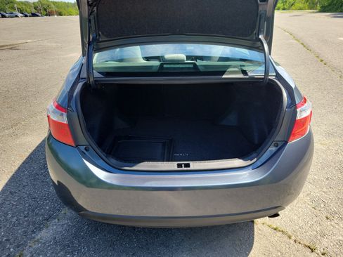 Used 2014 Toyota Corolla L FWD image 17