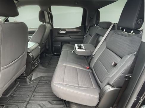 Used 2022 GMC Sierra 1500 Elevation w/ LPO, Elevation Black Package image 19