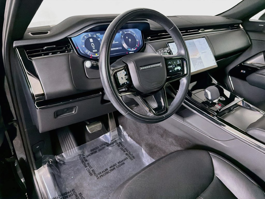 Used 2025 Land Rover Range Rover Sport Dynamic SE AWD/4WD image 9