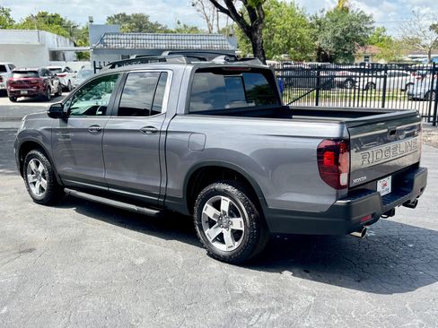 Used 2025 Honda Ridgeline RTL image 4