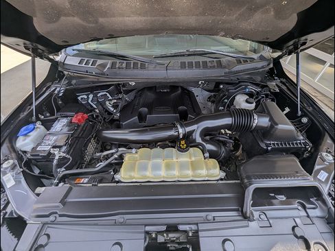 Used 2020 Ford F150 XLT AWD/4WD image 19