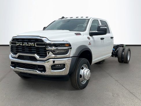 New 2026 RAM 4500 Tradesman AWD/4WD image 3