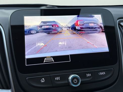 Used 2025 Chevrolet Malibu LT image 19