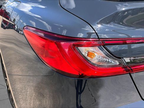 Used 2026 Toyota Camry SE FWD image 29