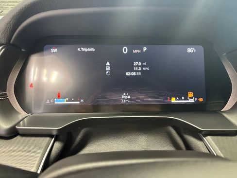 New 2025 Jeep Grand Cherokee Laredo X w/ Luxury Tech Group I image 19