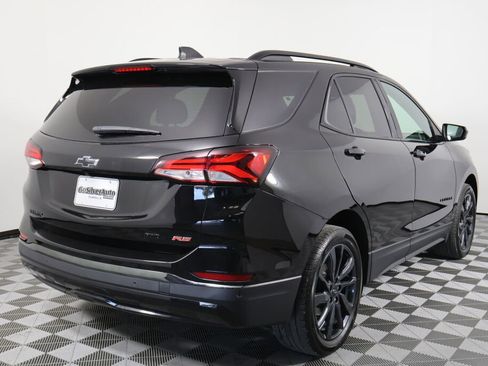 Used 2022 Chevrolet Equinox RS w/ LPO, Floor Liner Package image 2