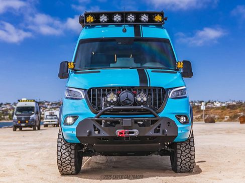 Used 2024 Mercedes-Benz Sprinter 2500 image 11