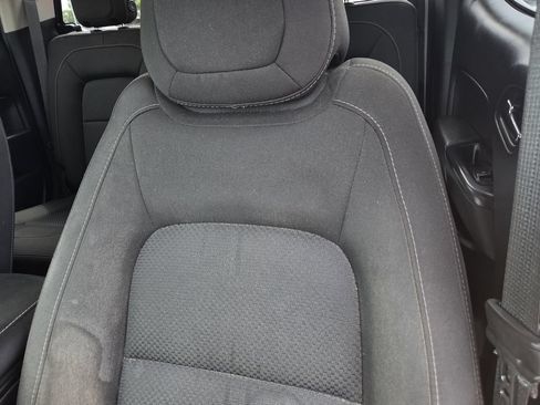 Used 2021 Chevrolet Colorado LT w/ Safety Package RWD image 14