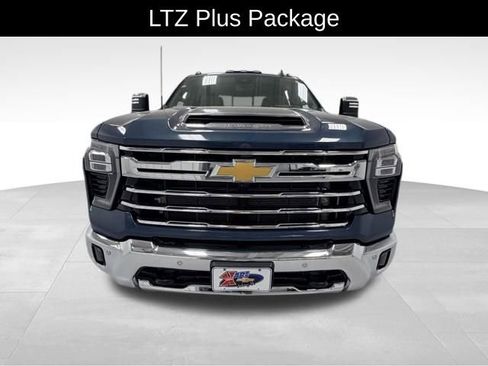 Certified 2025 Chevrolet Silverado 2500 LTZ w/ LTZ Plus Package image 9