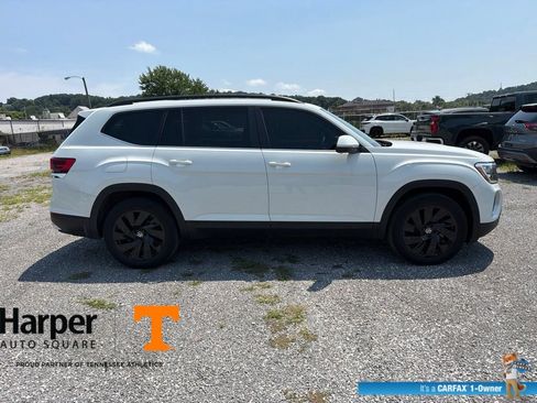 Used 2024 Volkswagen Atlas SE AWD/4WD image 6