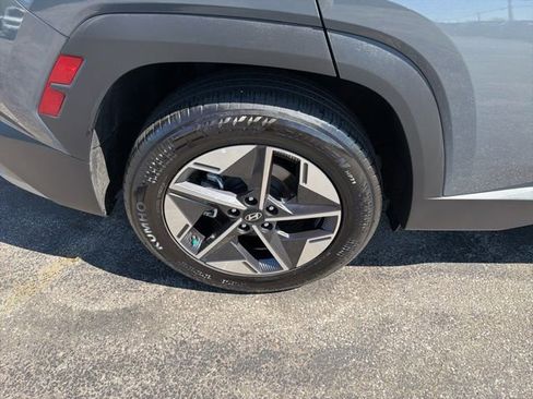 Used 2025 Hyundai Tucson SEL image 17