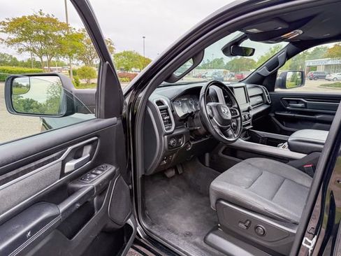 Used 2022 RAM 1500 Big Horn AWD/4WD image 12