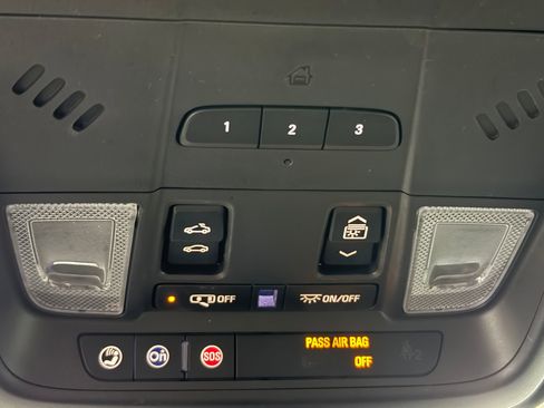 Used 2017 Cadillac XT5 Luxury w/ Driver Awareness Package image 34