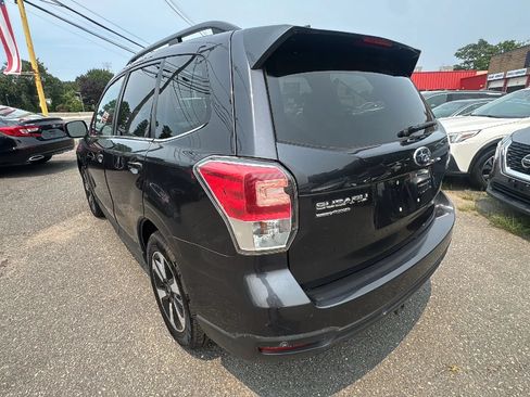 Used 2017 Subaru Forester 2.5i Limited AWD/4WD image 7