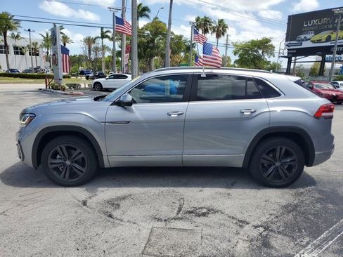 Used 2022 Volkswagen Atlas Cross Sport SEL R-Line AWD/4WD image 4