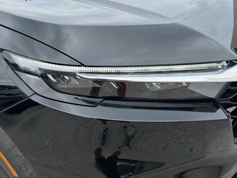 Used 2025 Honda CR-V EX image 32