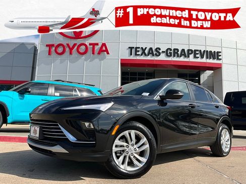 Used 2025 Buick Envista Preferred image 1