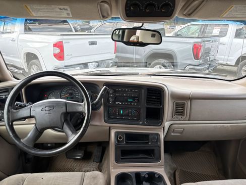 Used 2003 Chevrolet Suburban 2500 LS w/ LS Preferred Equipment Group image 18