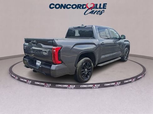 Used 2024 Toyota Tundra Limited AWD/4WD image 6