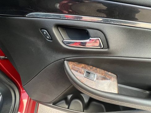 Used 2015 Chevrolet Impala LTZ FWD image 10