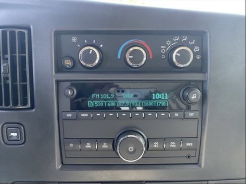 New 2025 GMC Savana 2500 Extended w/ Driver Convenience Package image 19