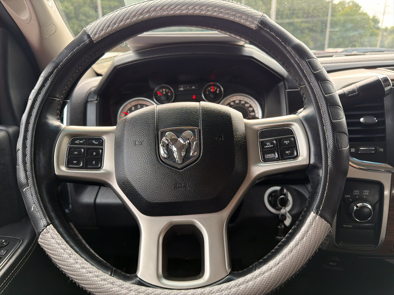 Used 2017 RAM 2500 Laramie AWD/4WD image 14