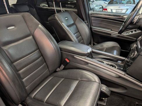 Used 2011 Mercedes-Benz ML 63 AMG 4MATIC image 12